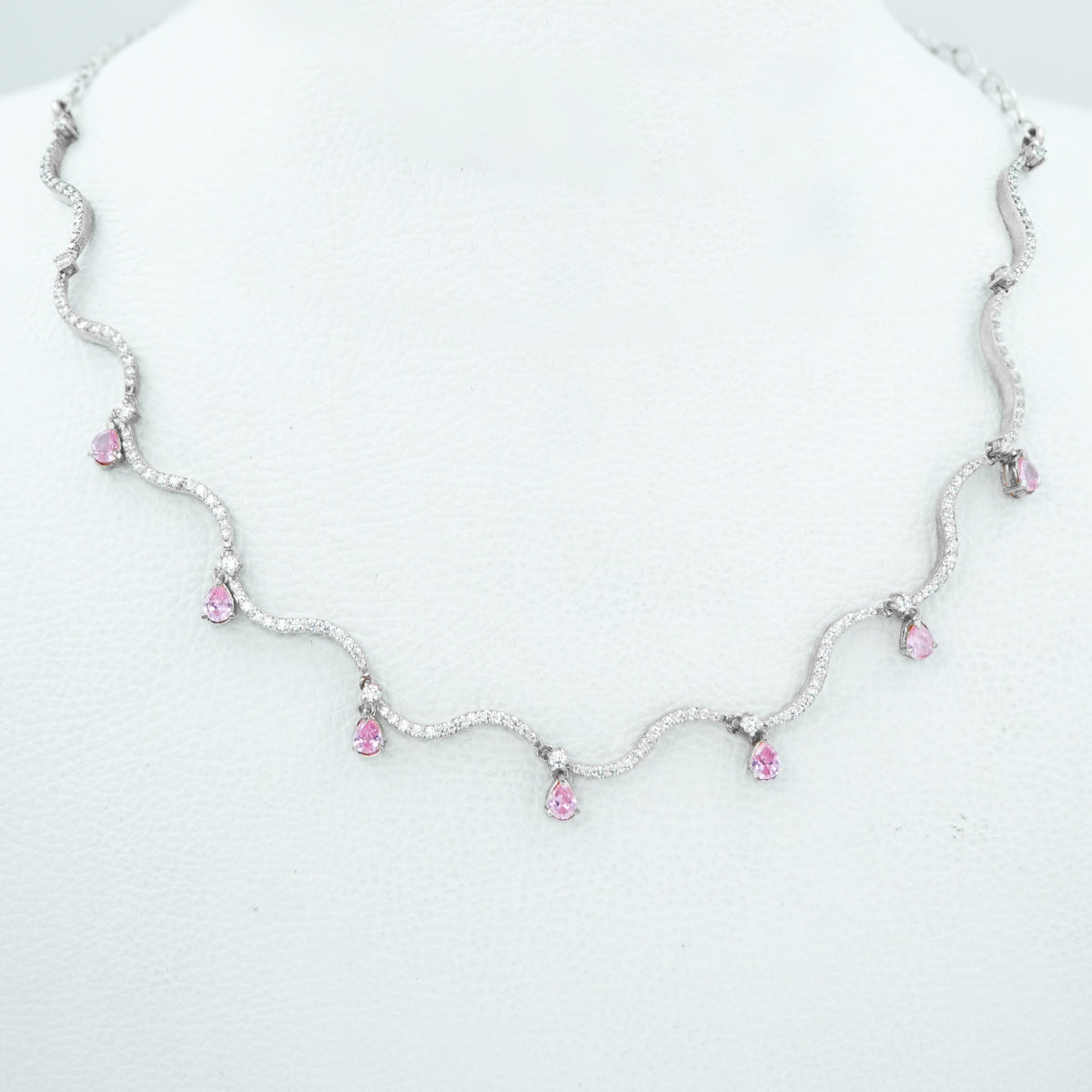 Sharu Heart Wave Necklace